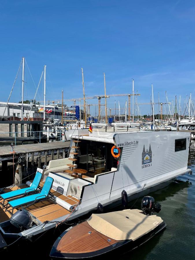 Hausboot Mit Traumlage In Luebeck-Travemuende Lübeck Exterior foto