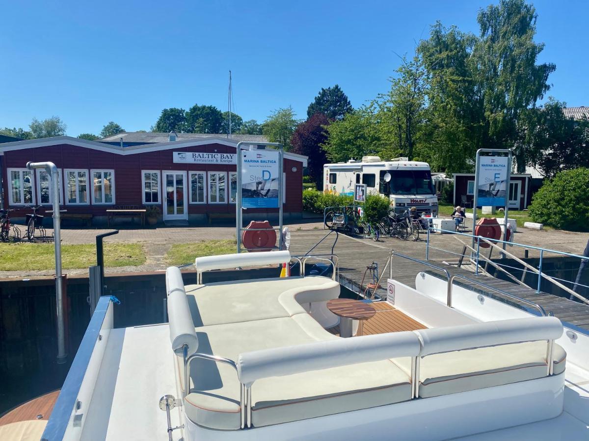 Hausboot Mit Traumlage In Luebeck-Travemuende Lübeck Exterior foto