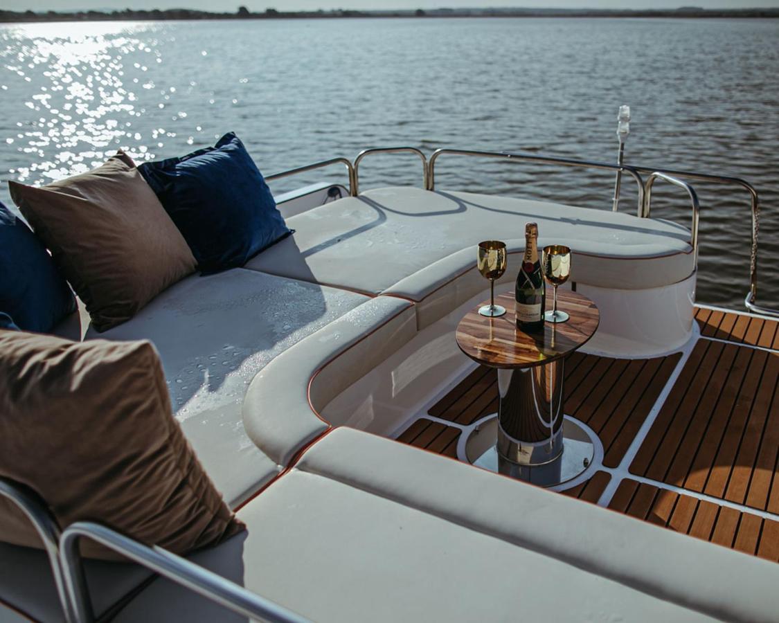 Hausboot Mit Traumlage In Luebeck-Travemuende Lübeck Exterior foto
