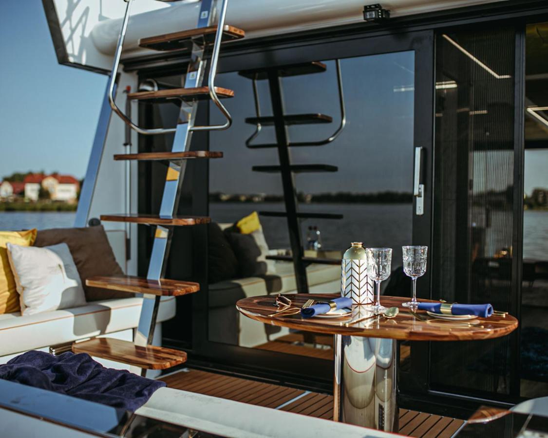 Hausboot Mit Traumlage In Luebeck-Travemuende Lübeck Exterior foto