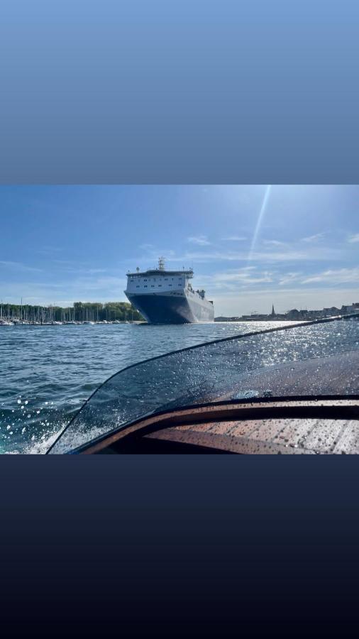 Hausboot Mit Traumlage In Luebeck-Travemuende Lübeck Exterior foto