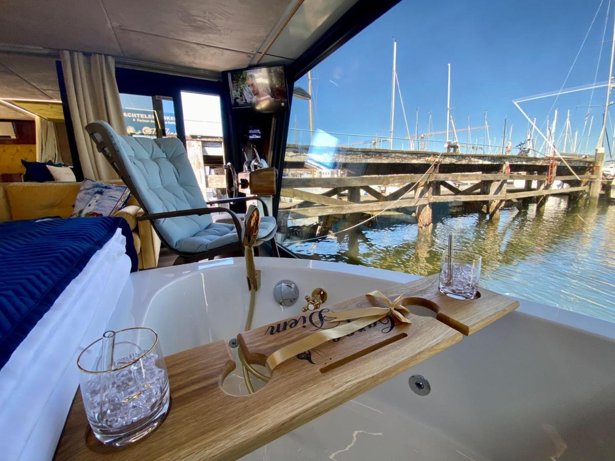 Hausboot Mit Traumlage In Luebeck-Travemuende Lübeck Exterior foto